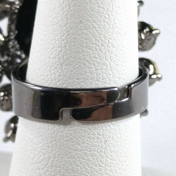 Black Rhinestone Finger Climbing Ring, Gunmetal Gray, Adjustable US Size 7 3/4 - Picture 11 of 11